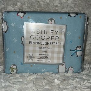 Ashley Cooper Twin Size Flannel Sheet Set